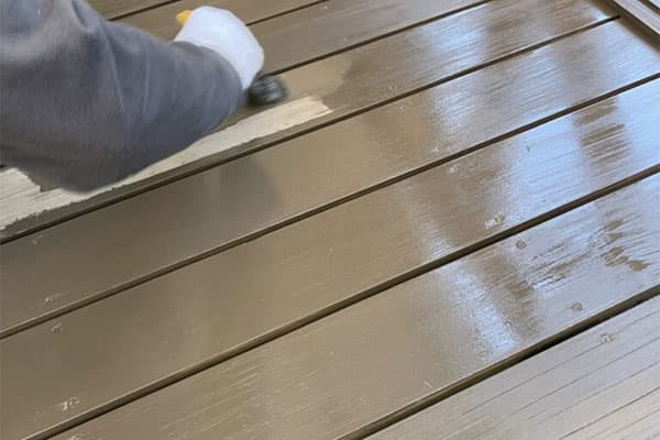 熊本県熊本市の雨漏り修理業者・光建装の施工メニュー | ウッドデッキ塗装